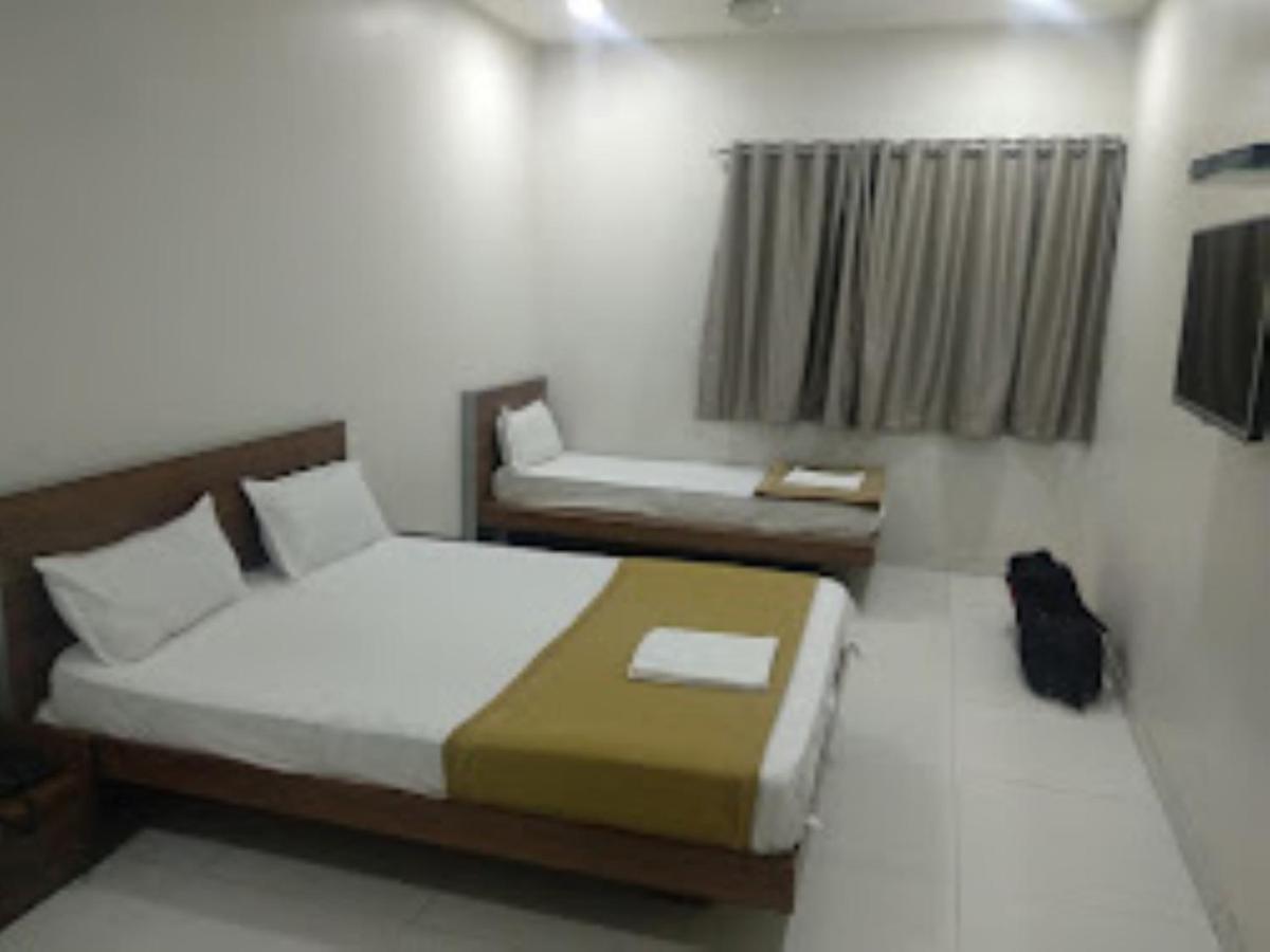 Hotel Avanti, Nashik Exterior foto